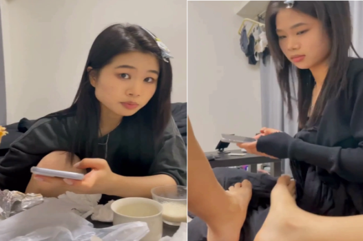 Thấy cậu nhỏ to là cười toe toét